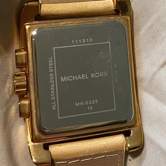 Michael Kors Rose Gold Double Wraparound Leather Watch MK-2225 - Picture 4 of 6